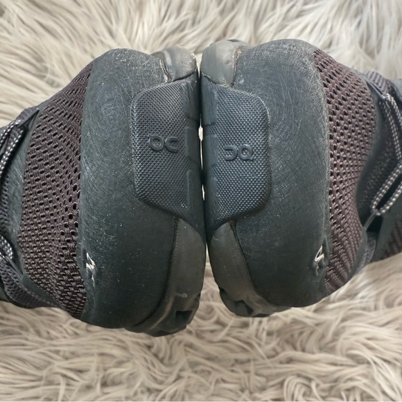 ON RUNNING Cloudstratus Running Shoe Men's Black Size 10 - Picture 7 of 10